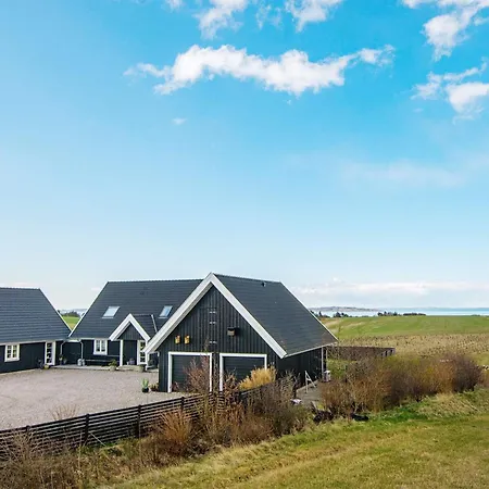 Panoramic Retreat With * Ranum
